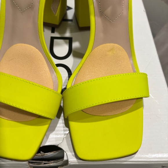 Aldo neon heels and purses - Picture 6 of 9